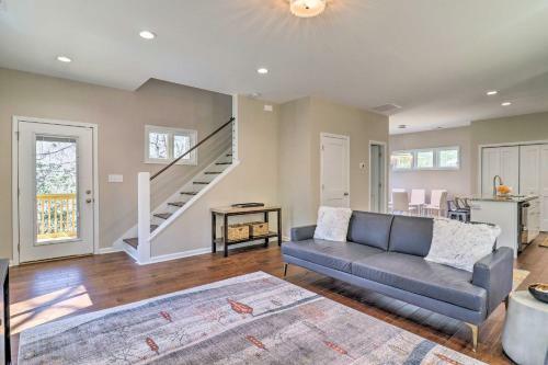Modern Mountain Escape - Near Hiking Trails!