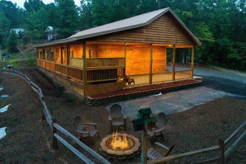 4 Bed 3 Bath Vacation Home In Bryson City