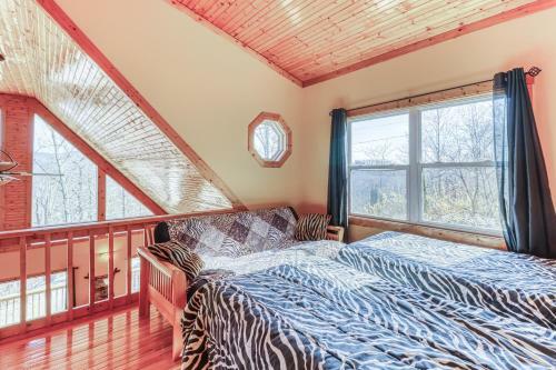 2 Bed 2 Bath Vacation Home In Bryson City