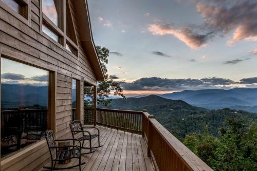 2 Bed 2 Bath Vacation Home In Bryson City