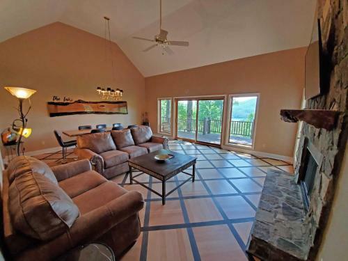 Fontana Lakeview Escape Home