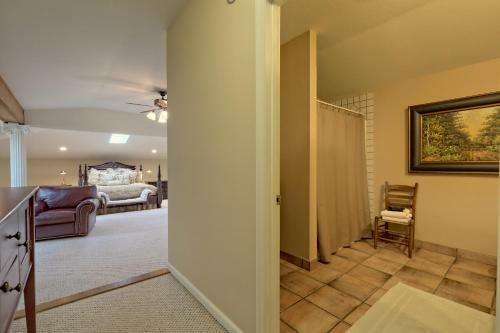 Hosteeva - Bryson City Loft 3br Luxury Getaway