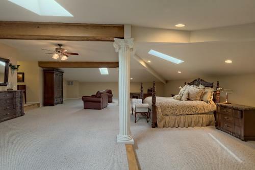 Hosteeva - Bryson City Loft 3br Luxury Getaway