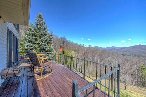 Burnsville Hideaway With Deck And Panoramic Mtn Views