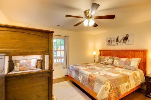 Bryson City Cabin On Tuck River And Fire Pit!