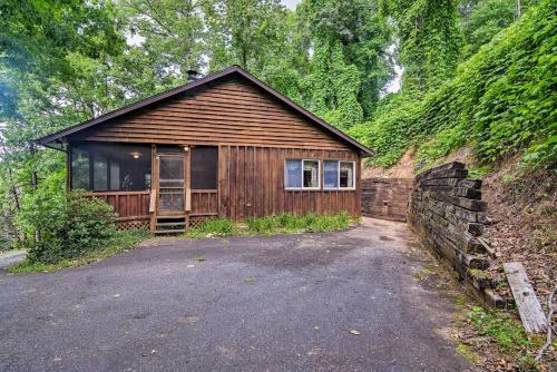 Bryson City Cabin With Mtn View About 4 Mi To Rafting