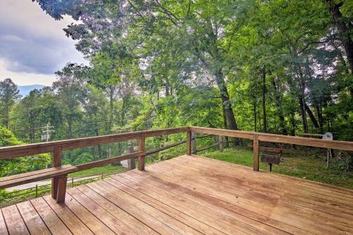 Bryson City Cabin With Mtn View About 4 Mi To Rafting