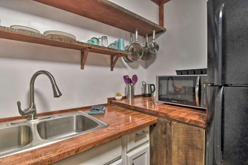 Apartamento Burnsville Studio On Cane River With Fire Pit!