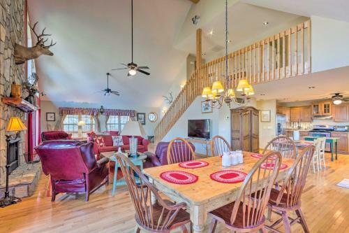 Burnsville Cabin With Wraparound Deck, Mtn View