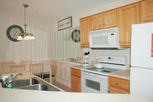 2708 Villa