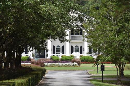 905 Villa