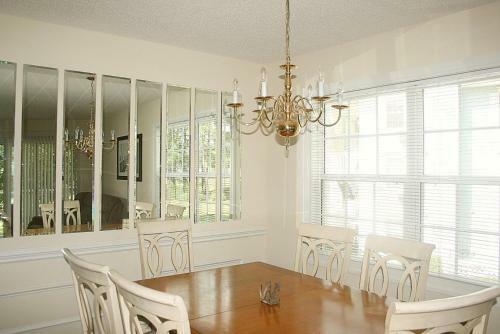 1304 Villa