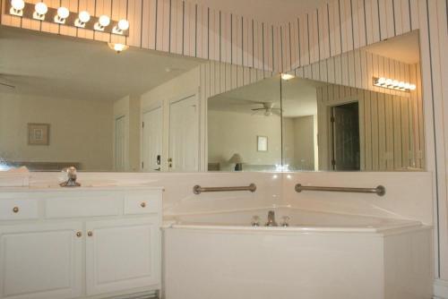 1204 Villa