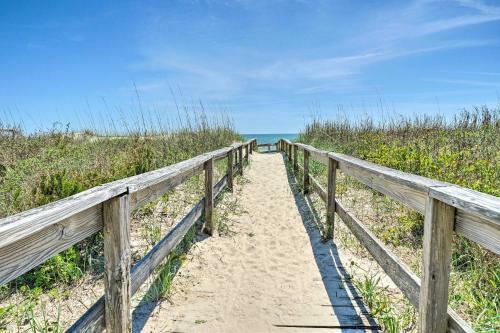 Apartamento Carolina Beach Condo With Deck Steps To Shore!