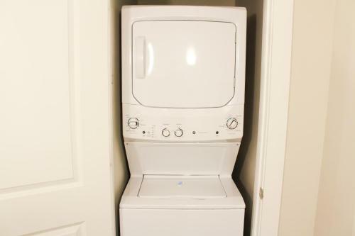 Apartamento Queen Bed Near Downtown, Shopping & Restaurants