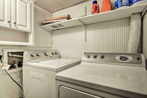 Chapel Hill Home With Pool Access - 2 Mi To Unc!