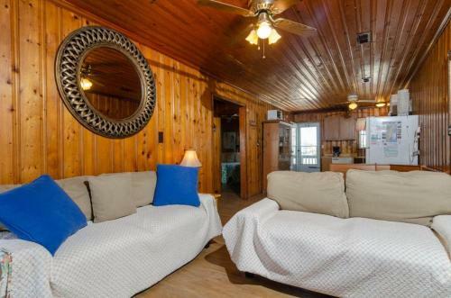Surf's Edge Cottage