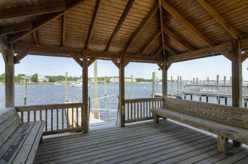 Boat Dock Bungalow