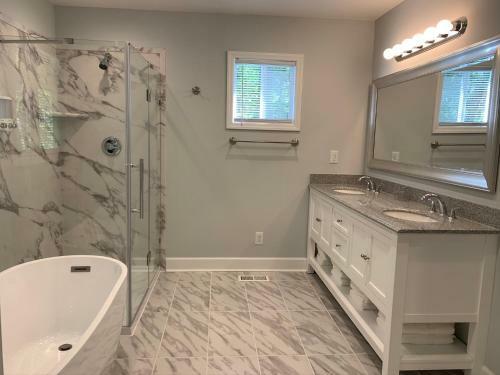 Ranch Home Retreat On 4 Acre Land Near Unc/duke
