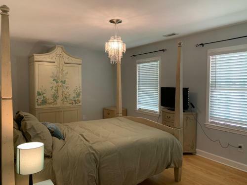 Ranch Home Retreat On 4 Acre Land Near Unc/duke