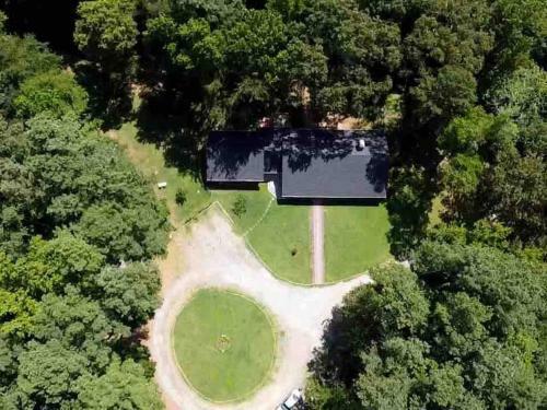 Ranch Home Retreat On 4 Acre Land Near Unc/duke