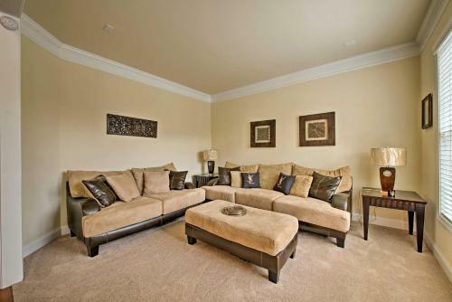Modern Charlotte Home Minutes From Downtown!