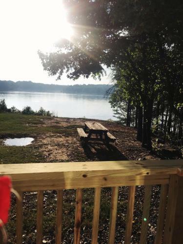 Lakefront Property Two Bedroom #31 At Long Cove Resort