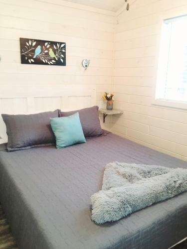 Lakefront Property Two Bedroom #31 At Long Cove Resort