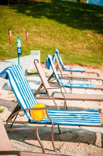 Lakefront Property Two Bedroom #31 At Long Cove Resort
