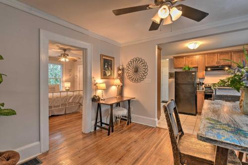 Charming Pet-friendly Abode Less Than 2mi To Spectrum Arena
