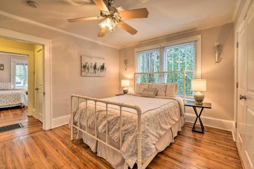 Charming Pet-friendly Abode Less Than 2mi To Spectrum Arena