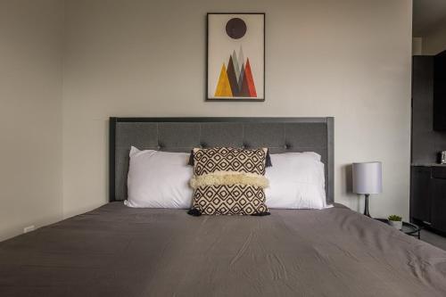 Vibrant Studio And 2br Apartments By Frontdesk