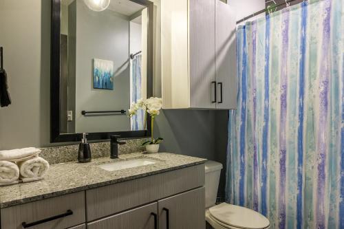Vibrant Studio And 2br Apartments By Frontdesk