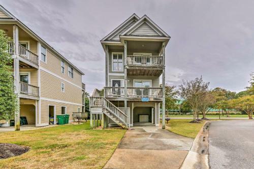 Home With Deck In Corolla Light Walk To Beach!