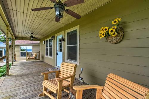 Peaceful Mountain Hideaway On 6 Scenic Acres!