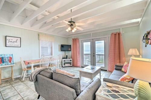 Emerald Isle Beach House, Steps To The Ocean!