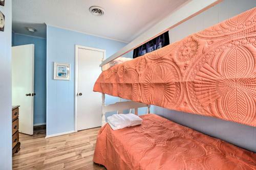 Emerald Isle Beach House, Steps To The Ocean!