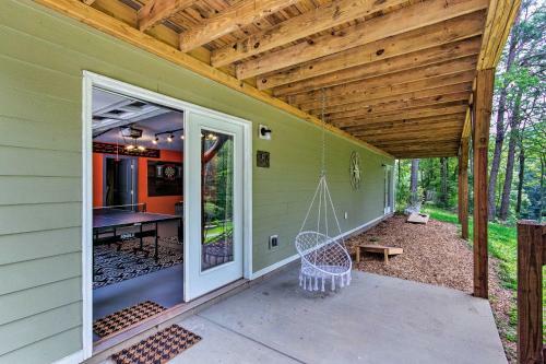 Home With Deck, Swings, Game Rm-8mi To Asheville