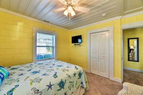 Colorful Cottage With Patio Across From The Beach!