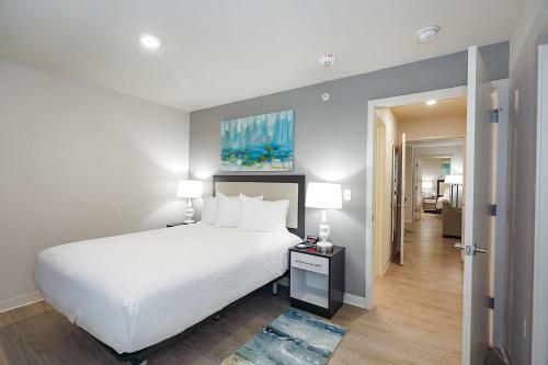 Hotel Waterwalk Raleigh Rtp