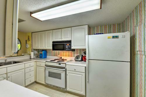 Apartamento Point Emerald Resort Retreat With Beach Access!