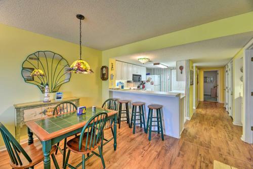 Apartamento Point Emerald Resort Retreat With Beach Access!