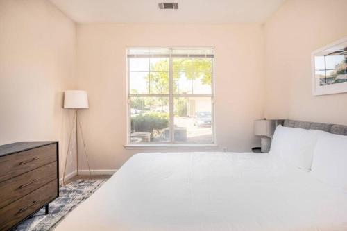 Apartamento Viagem - Durham - Bright 2br W/ Parking
