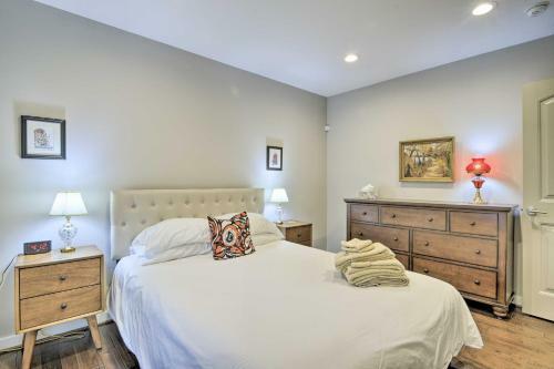 Chic And Central Downtown Duplex, 1 Mi To Duke!