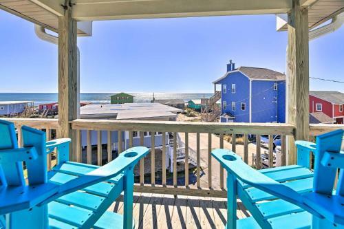 Emerald Isle Retreat With 2 Decks And Ocean Views