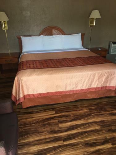 Hotel Hilltop Inn