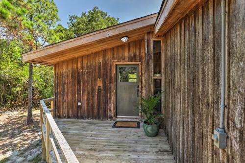 Outer Banks Island Cottage - 1 Mi To Frisco Beach!