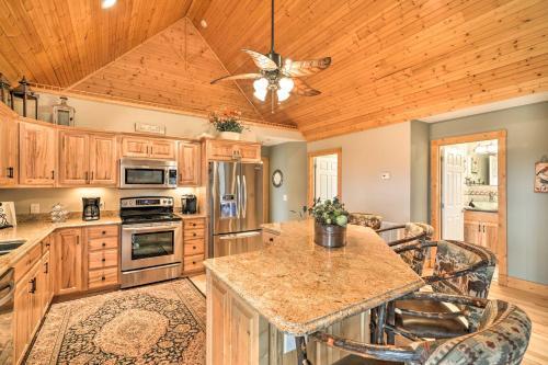 Buck Mountain Escape With 2 Decks And Smoky Mtn View