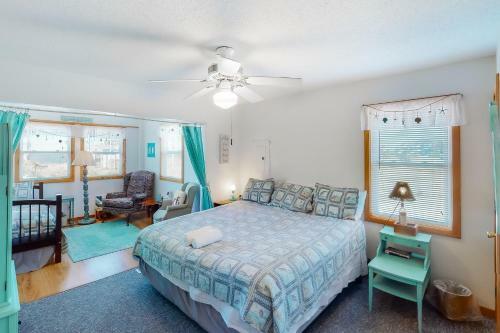 Rustic Shores #15-f