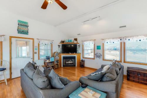 Rustic Shores #15-f